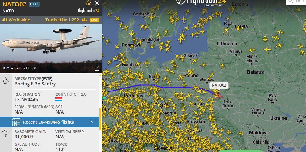 aobomcombate's tweet photo. Aeronave AWACS E-3 Sentry, identificação Nato02, prossegue em missão sobre a Polônia, próxima ao território ucraniano. https://t.co/LmVCrzv83k