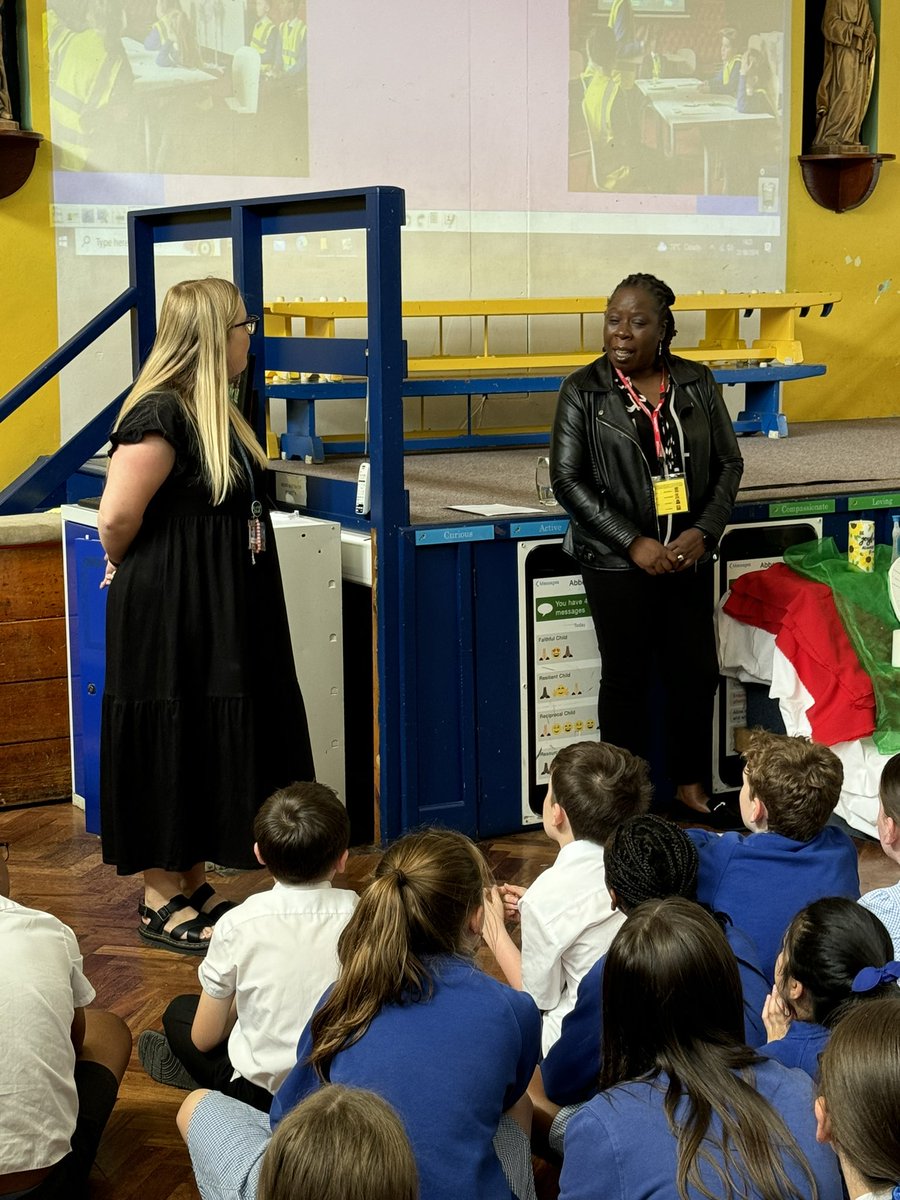 AbbeyPrimary's tweet photo. We are delighted to find out all about the role of an MP - thank you @PauletteHamilto for spending time talking to
 our school community https://t.co/77N8Yzt6wT