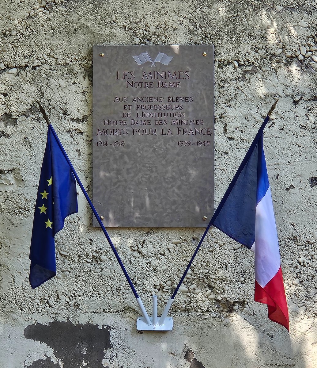 Camusso Dominique (@camussod) on Twitter photo <a href="/1J1Poilu/">1 Jour - 1 Poilu</a> <a href="/Stbslam/">Stéphanie Trouillard</a> <a href="/mbourlet/">Michael Bourlet</a> <a href="/R1Le_Gall/">Erwan Le Gall</a> <a href="/Balkan45/">Bernard Jacquet</a> <a href="/JQN_E/">JQN 🇫🇷</a> <a href="/_74eRI_/">𝕊𝕥é𝕡𝕙𝕒𝕟 𝔸𝕘𝕠𝕤𝕥𝕠</a> <a href="/BossyGuerin/">Sylvie Bossy-Guérin</a> <a href="/helurli/">Hélène Urli</a> <a href="/guepier92/">guepier92 🐝🌿🇫🇷⚽️🏆</a> <a href="/MumTaupe/">Caroline</a> <a href="/Genealanille/">Généalanille</a> <a href="/josephine8910/">joséphine</a> @TaubHistory <a href="/mcbd/">mc bonneau-darmagnac @mcbd.bsky.social</a> <a href="/FabienLARUE/">Fabien LARUE</a> <a href="/tadoukoz/">Tadoukoz</a> <a href="/1916kilometres/">1916 kilomètres</a> <a href="/laurentalbaret/">Laurent Albaret</a> <a href="/ValerieQuev/">valerie 🍓</a> <a href="/GustaveFortier/">Gustave Fortier</a> <a href="/dessins1418/">La GG en dessins</a> #FFback à tous avec cette photo d'une plaque dévoilée mercredi dernier par l'institution des Minimes à Lyon en honneur de ses #MPLF. J'ai aidé à identifier les #1GM J'en ai trouvé 82. Il doit y en avoir d'autres. <a href="/1J1Poilu/">1 Jour - 1 Poilu</a> <a href="/Stbslam/">Stéphanie Trouillard</a> <a href="/mbourlet/">Michael Bourlet</a> <a href="/R1Le_Gall/">Erwan Le Gall</a> <a href="/Balkan45/">Bernard Jacquet</a> <a href="/JQN_E/">JQN 🇫🇷</a> <a href="/_74eRI_/">𝕊𝕥é𝕡𝕙𝕒𝕟 𝔸𝕘𝕠𝕤𝕥𝕠</a> <a href="/BossyGuerin/">Sylvie Bossy-Guérin</a> <a href="/helurli/">Hélène Urli</a> <a href="/guepier92/">guepier92 🐝🌿🇫🇷⚽️🏆</a> <a href="/MumTaupe/">Caroline</a> <a href="/Genealanille/">Généalanille</a> <a href="/josephine8910/">joséphine</a> @TaubHistory <a href="/mcbd/">mc bonneau-darmagnac @mcbd.bsky.social</a> <a href="/FabienLARUE/">Fabien LARUE</a> <a href="/tadoukoz/">Tadoukoz</a> <a href="/1916kilometres/">1916 kilomètres</a> <a href="/laurentalbaret/">Laurent Albaret</a> <a href="/ValerieQuev/">valerie 🍓</a> <a href="/GustaveFortier/">Gustave Fortier</a> <a href="/dessins1418/">La GG en dessins</a> #FFback à tous avec cette photo d'une plaque dévoilée mercredi dernier par l'institution des Minimes à Lyon en honneur de ses #MPLF. J'ai aidé à identifier les #1GM J'en ai trouvé 82. Il doit y en avoir d'autres.