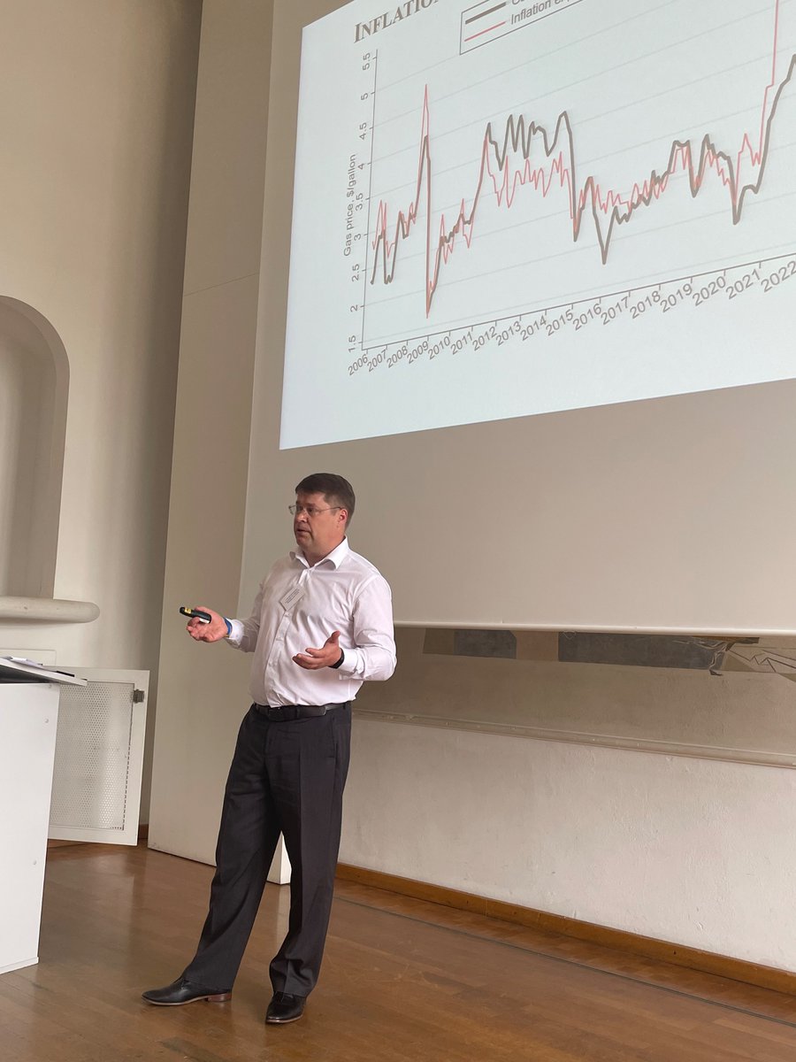 Klaus Adam tweet media