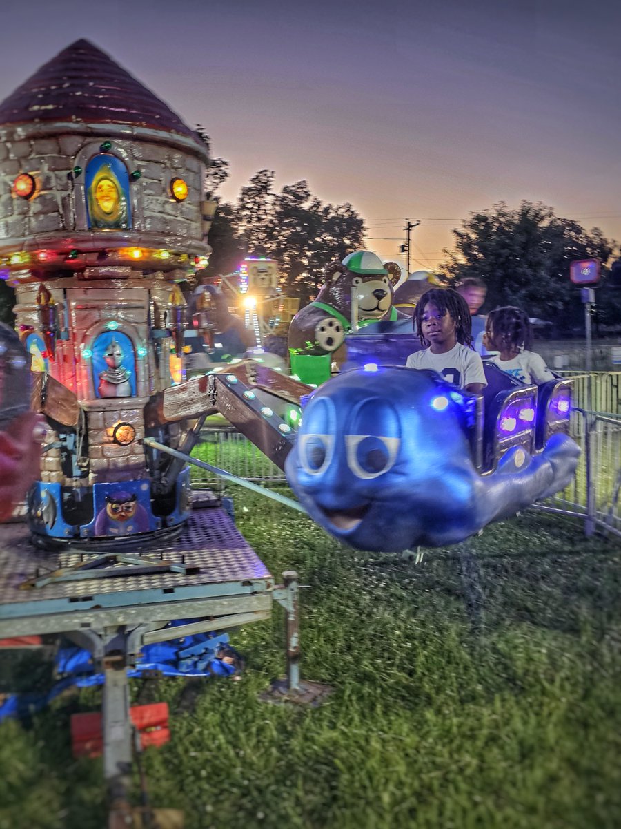 Texas Blueberry Fest tweet media