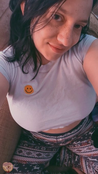 Morning Equation for A Lovely Start to Friday:  ☕ +🍃= 👌  Yes? Or Hell Yes? 😜 https://t.co/qkadedQDQM<a href="/tag/mvsales"class="tags"><span>#mvsales</span></a>