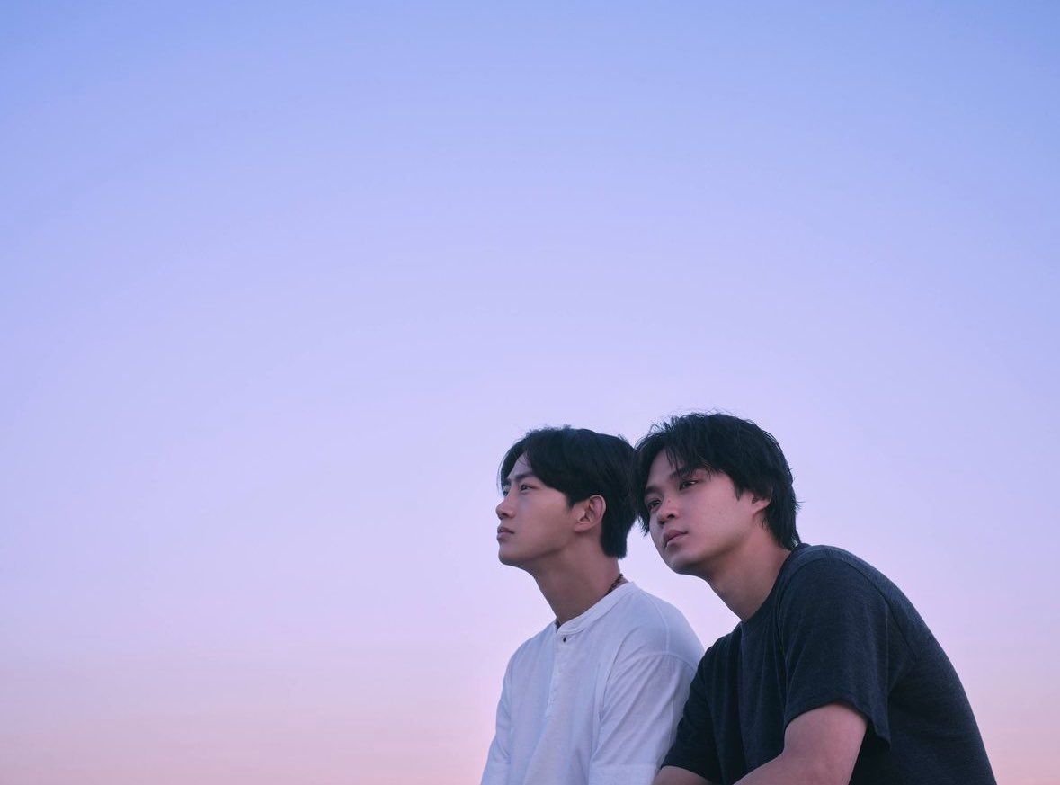 shunkiHashizume's tweet photo. Netflixシリーズ『ソウルメイト』
主演：磯村勇斗 × オク・テギョン
脚本・監督：橋爪駿輝

ベルリン、ソウル、そして東京。
10年をかけて二人の青年が歩んだ魂と愛の物語です。

Starring IsomuraHayato x OkTaecyeon
Written and directed by HashizumeShunki
Netflix series『Soul Mate』 https://t.co/eCCQ8TOUWs