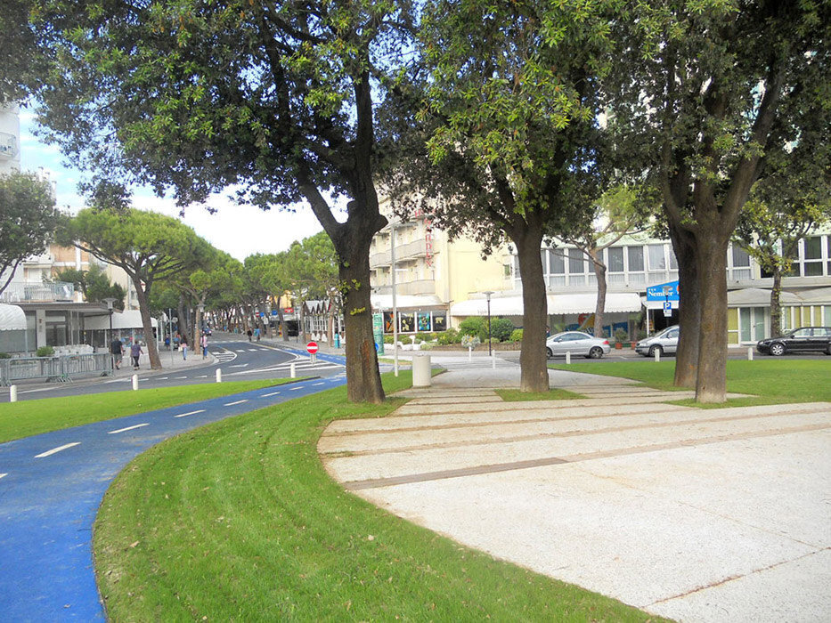 ContractComplete tweet media