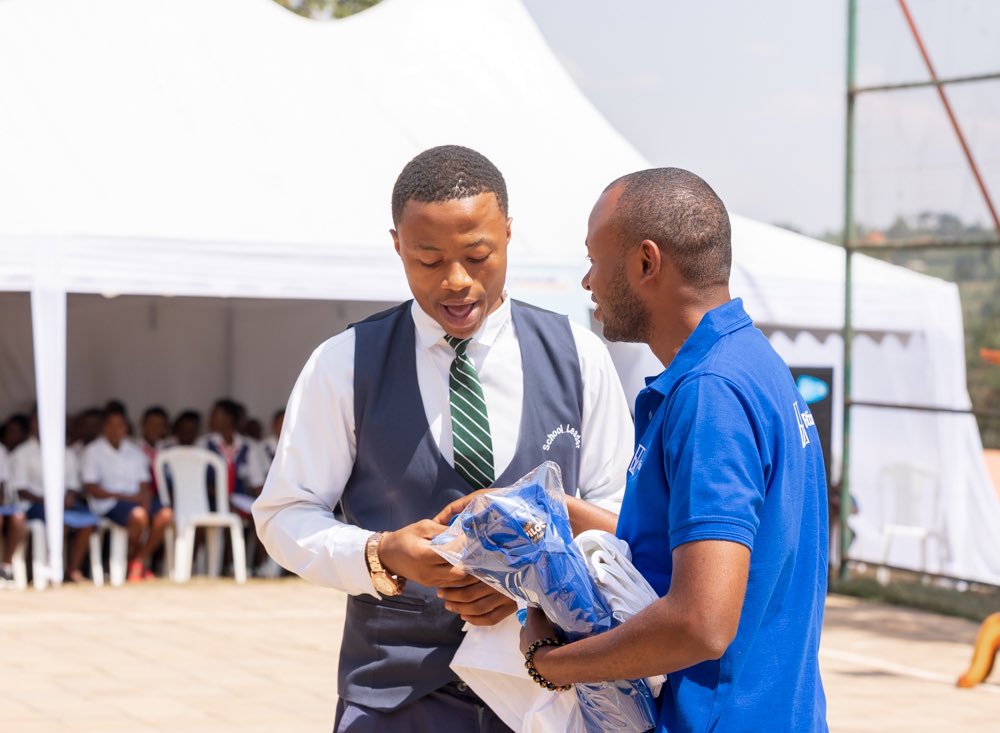 BKFoundation_'s tweet photo. Senior six students are being equipped with financial opportunities through @BankofKigali and @bk_capital enhancing their financial fitness, making informed university decisions, and participating in a lifesaving blood donation drive through @RBCRwanda.
#BKGroup
#NanjyeNiBK https://t.co/OvTS3JYZNt