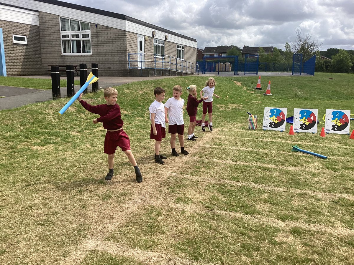 Y2 mini-Olympics this afternoon! Well done to all the children for their brilliant efforts and sportsmanship! <a href="/KMorrisclass/">Mrs Morris's Class</a> <a href="/MWilcockclass/">Mrs Wilcock's Class</a>