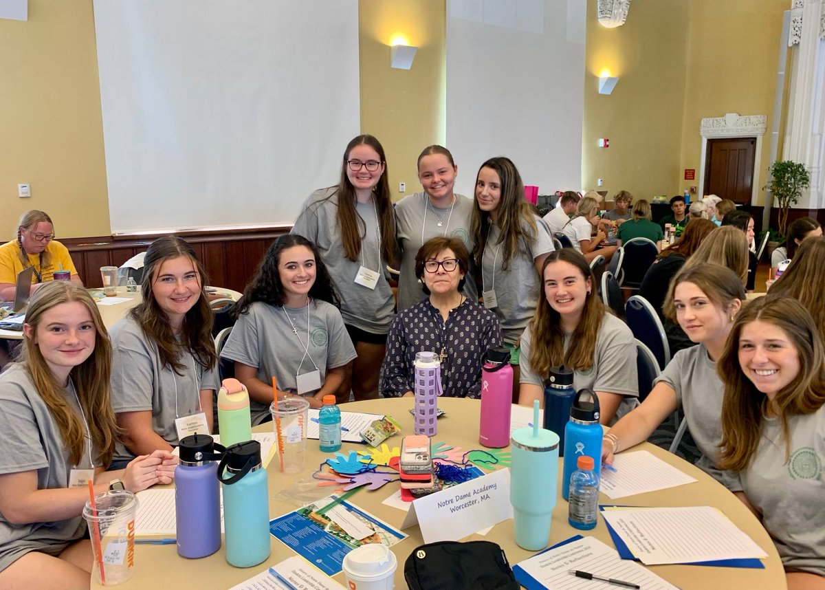 Sisters of Notre Dame de Namur - East-West 🌻 tweet media