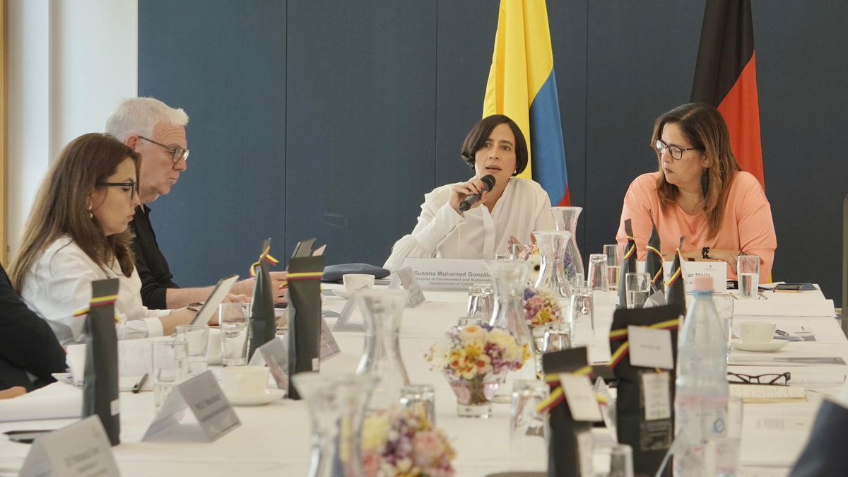 Susana Muhamad tweet media