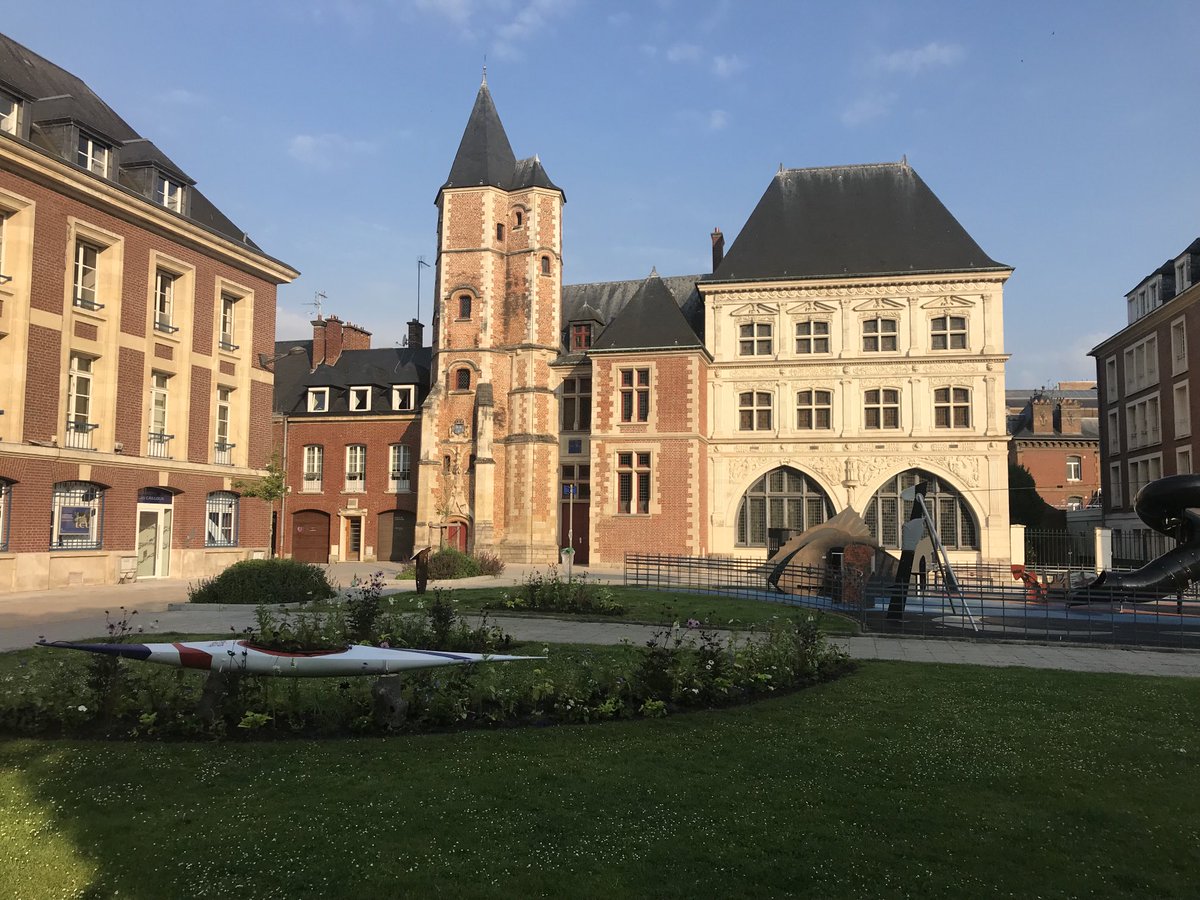 On the slow train to ⁦<a href="/uochester/">University of Chester</a>⁩ from Amiens, but finally back ⁦after marvellous conference on WWI and political legacies. Thanks to ⁦<a href="/cr_historial/">CR Historial</a>⁩ for such generous hospitality