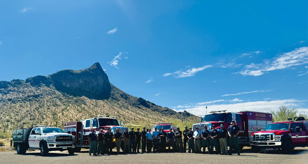 NorthwestFire's tweet photo. More from our wildland team's recent assignment! Along with wildland firefighting, NWFD crew members were also able to bring a little extra joy to a birthday party at a local park! #NWFDAZ #wildland #savelives #protectproperty #careforourcommunity https://t.co/3crudsvVxN
