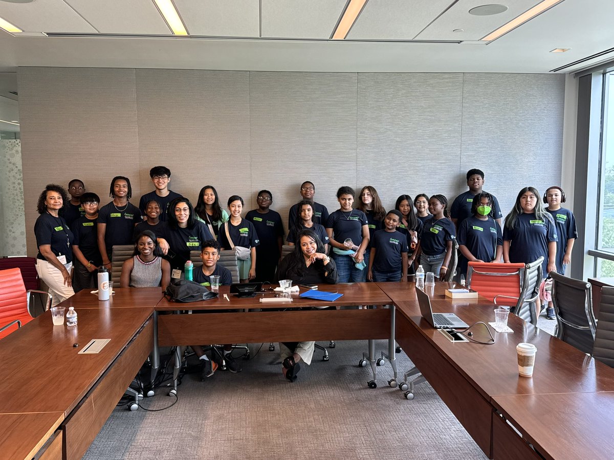 Tweens & Technology tweet media