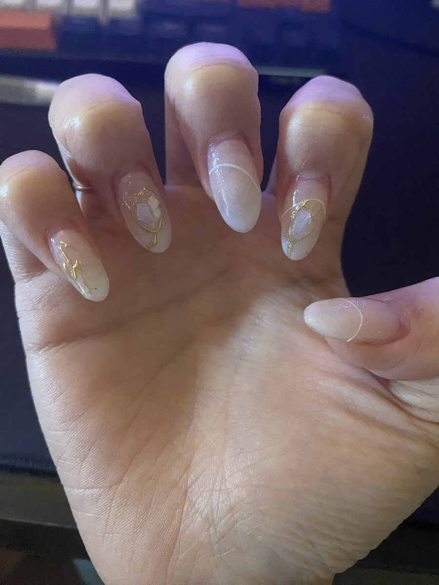 RoyalCheetah's tweet photo. Just wanted to say you nail gamer girlies are badasses, typing has been a struggle past 2 weeks LOL 

But I do feel fancy af https://t.co/10BLtkctwo