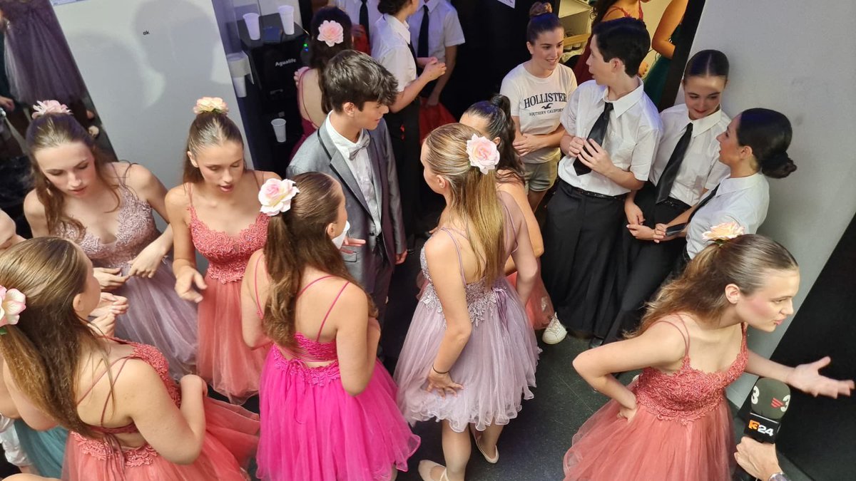 Escola Coco Comin tweet media