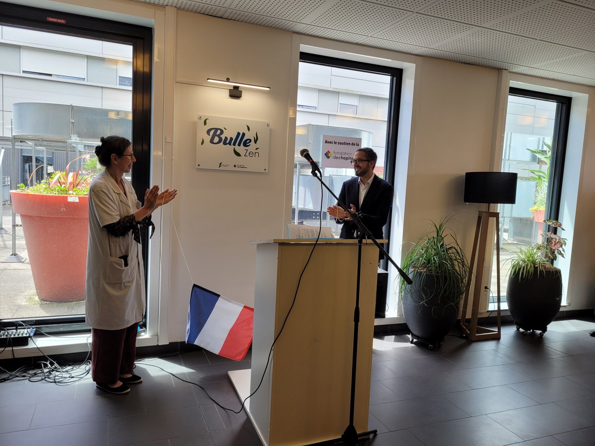 CHSF91's tweet photo. "Bulle Zen" c'est le nom choisi par le personnel du CHSF pour son espace détente inauguré avec les membres du conseil de surveillance. Un espace de 100m2 financé par #FondationdesHôpitaux. Déjà 6 activités ! Un programme inscrit dans le Projet social  24-28. Merci @FondHopitaux https://t.co/Gb2bDNs2d1