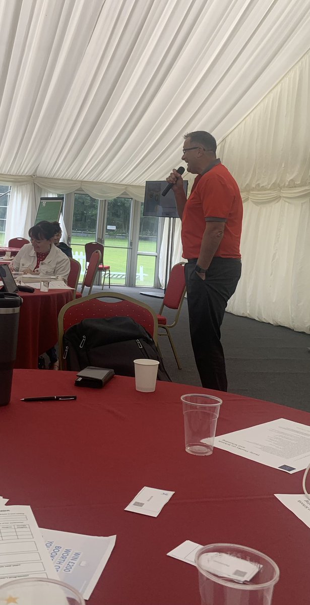 SwailesRuth's tweet photo. @vicgoddard sharing his superpowers @ITLWorldwide #ITL30 https://t.co/nFF15aPULf