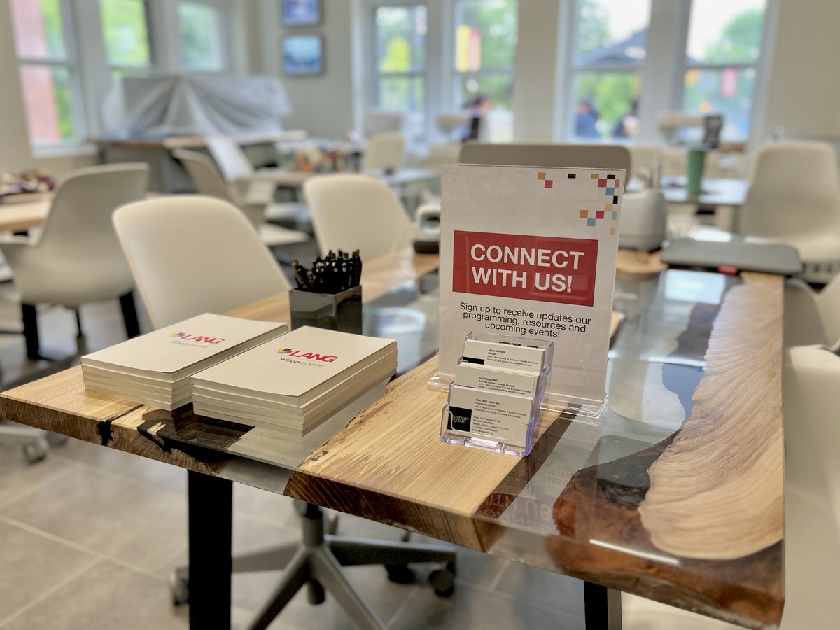 This week marks the end of our June Tours! Thank you to all of the U of G staff and faculty who came to connect with us, and we hope to work with you in the future.

Our doors are always open for students, staff, and faculty to explore our space and learn what we're all about.