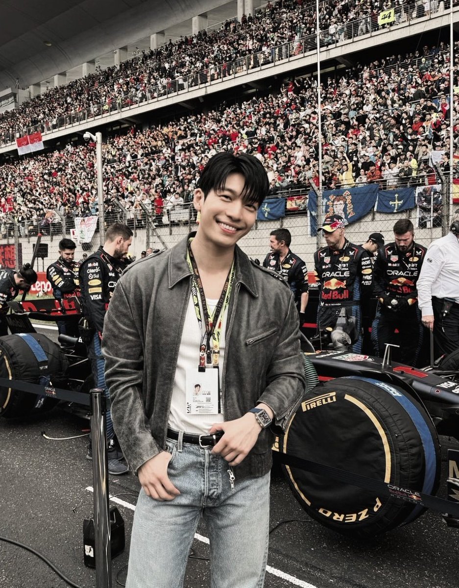 hafnnie's tweet photo. It's an honor to attend the Oracle Racing event in Shanghai as a VIP guest, and I also attended a party where Tag Heuer ambassadors gathered! Such an incredible experience! https://t.co/S9wkjgdJ9h