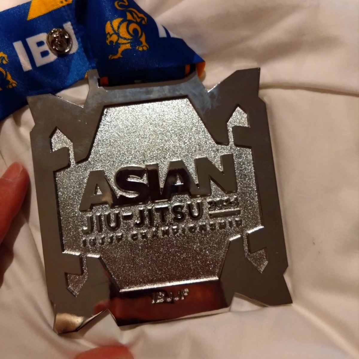 KatanaGym1's tweet image. IBJJFアジア選手権大会2024
女子アダルト紫帯ミドル級　準優勝

紫帯デビュー戦でした。
成果を出した部分もありつつ、反省点もしっかり。
アジアの一等賞はなかなか届かない。
出直します。押忍。

#ibjjf 
#ibjjfasian 
#ibjjfアジア 
#紫帯デビュー戦