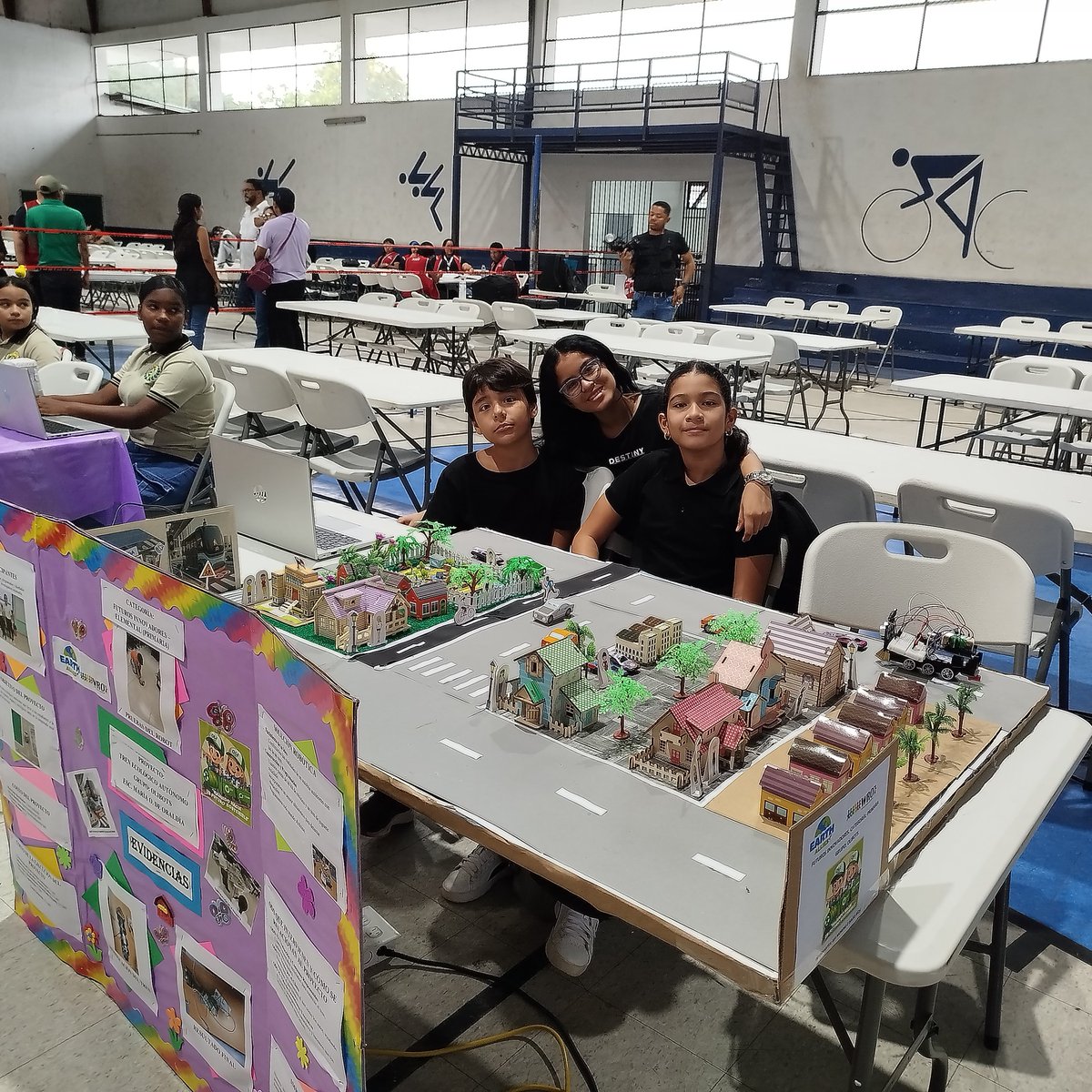 Escuela María Olimpia De Obaldía tweet media