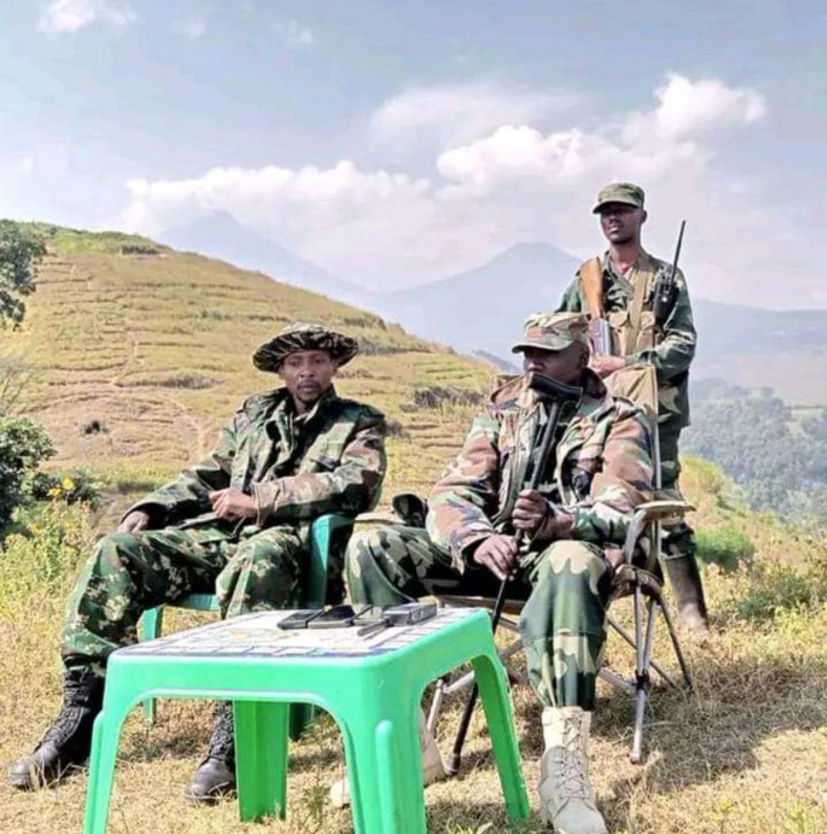 Vegetta2050's tweet photo. Let's stand up and salute #M23 #AFC AKA #IntarezaSarambwe! After months of attacks by #MaiMai, #Fdri, #Fardc, #Nyatura, and others that resulted in the loss of many lives, #M23 has finally liberated #Kanyabayonga peacefully! https://t.co/dYkbRC3tWK