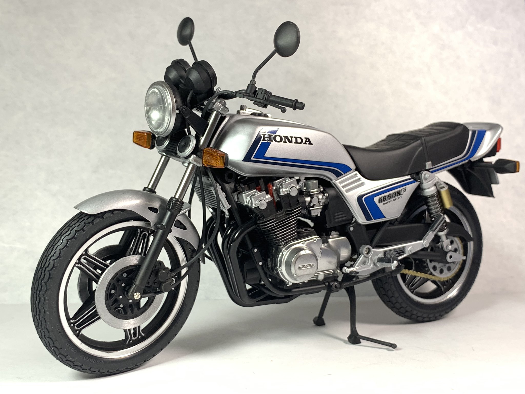 CB750Fタンク デカール つぶつぶグラデーション/黒ベース黄