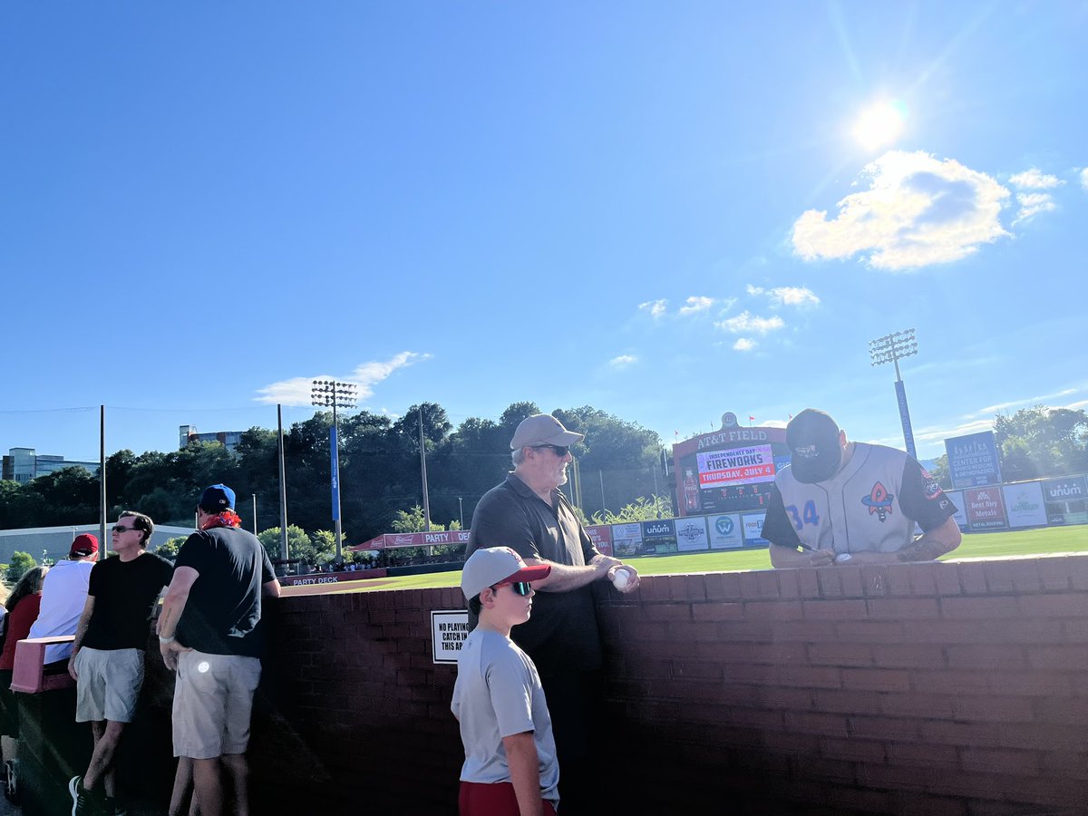 noremaCStudios's tweet photo. Lookouts! ⚾️👀 #NetworkingEvent #NuDigital @CHAchamber @ChattLookouts https://t.co/JgttS2ZcR6