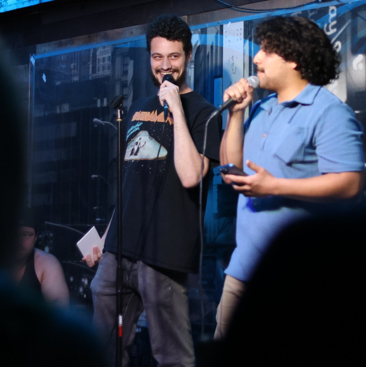 Crystal_Eise's tweet photo. Round 3: @jaredbailey69 vs @dean.diaz13 

@elbowroastbattle 
@elbowroomcomedy 

#canon #canonphotography #photography #photo #ct #connecticut #ctcomedy #connecticutcomedy #comedy #comedian #comedyroast https://t.co/TRp4KgHbd4