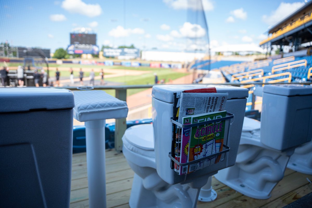 LCCaptains's tweet photo. why sit on the toilet &amp; play on your phone..
when you can sit on a toilet &amp; watch an entire baseball game?!

read more here 🚽 https://t.co/HwvEPujvsF https://t.co/QRQ78vxaDc