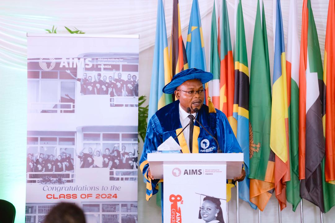 AIMS_RIC's tweet photo. Our Centre President (@profndifon)'s speech at @AIMS_Rwanda's graduation today: 
"AIMS envisions a prosperous #Africa, propelled by innovative education &amp; science. Our mission is to empower #talented young Africans like you to be creative leaders of science &amp; technology".
#grad24 https://t.co/D1kKxvORp0
