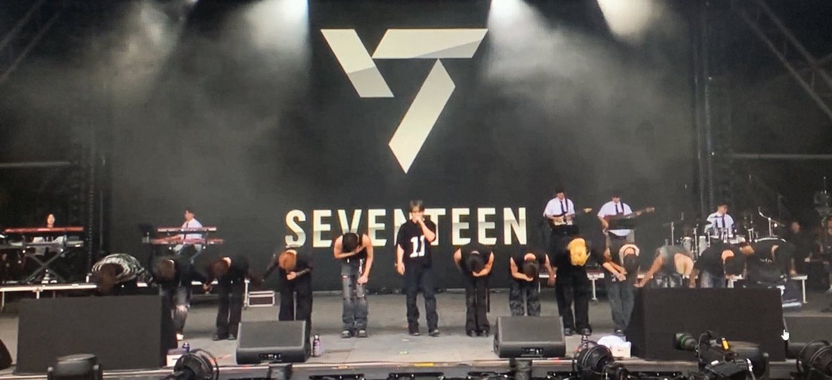 remember, seventeen * ੈ✩‧₊ tweet media