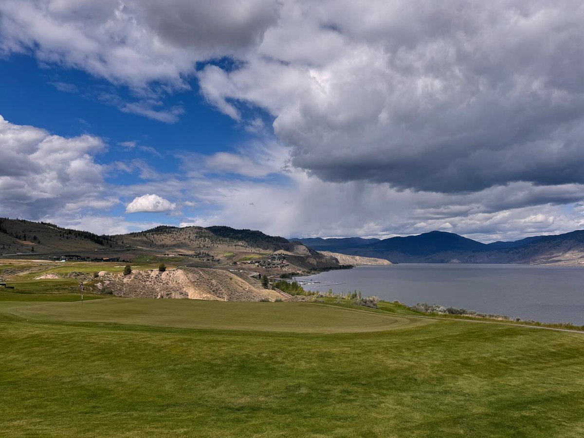 May had some interesting weather and June had it's highs and lows. What's been the best golf month so far?

📸: @bogeys_barbells_beer