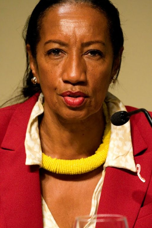 Teresa Cohen, a former long-term Angolan MP, doctor, and public figure, proudly acknowledges her Romani heritage. Her great-grandfather, Miguel António dos Santos, arrived in Angola in the early 1870s and settled in Benguela, where he gained recognition as a trader.