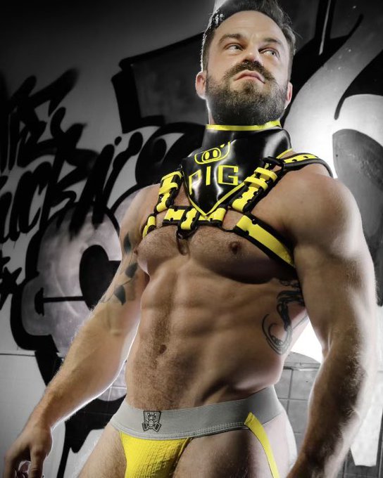 🐽🐽🐽 https://t.co/sRiH4sJ6wD