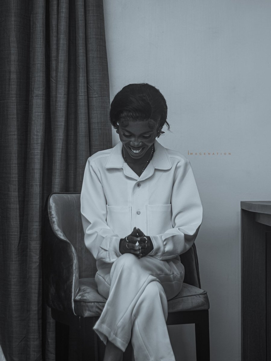 Lady Pee tweet media