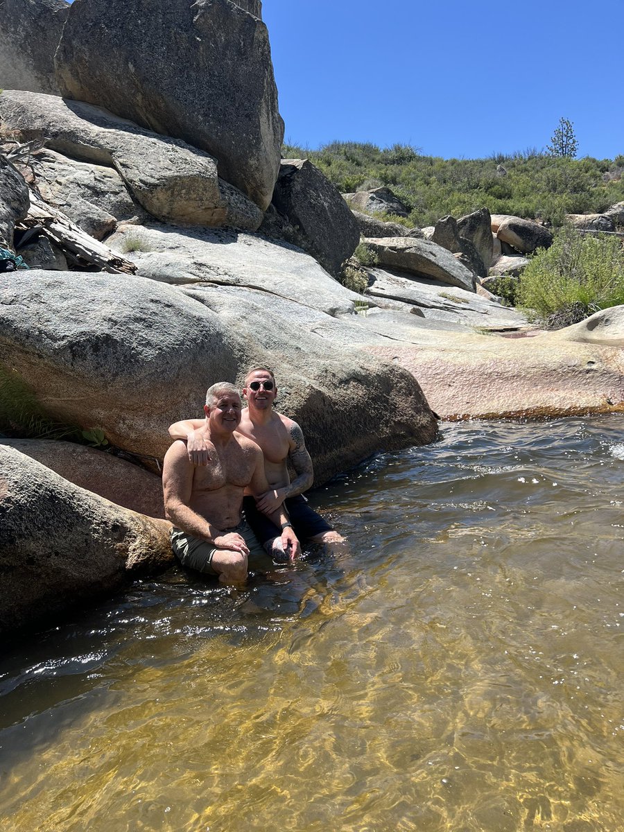 ELucas302's tweet photo. Summer fun in the Sequoias 😍 https://t.co/6Ah1qkAdRf