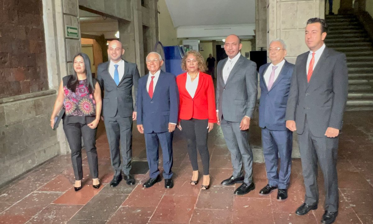 VNoticias tweet media