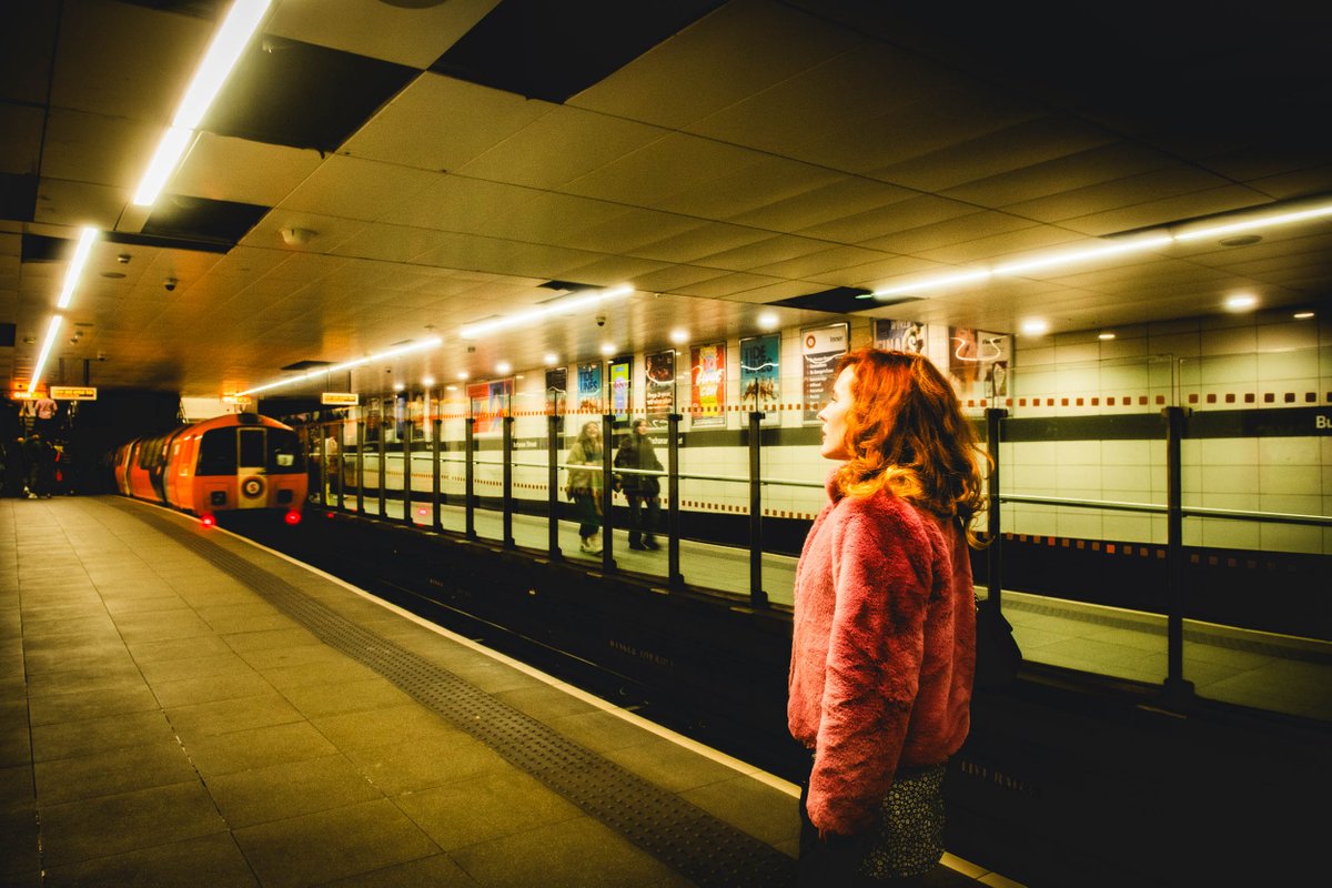 MacqueenPhoto's tweet image. Farewell to the Glasgow subway fleet of Metro-Cammell trains after 44 years.  Iconic carriages, much loved by many, ran for the last time today.   Bystander:  Francesca Flynn.  #glasgowsubway #trains #documentaryphotography #Glasgow