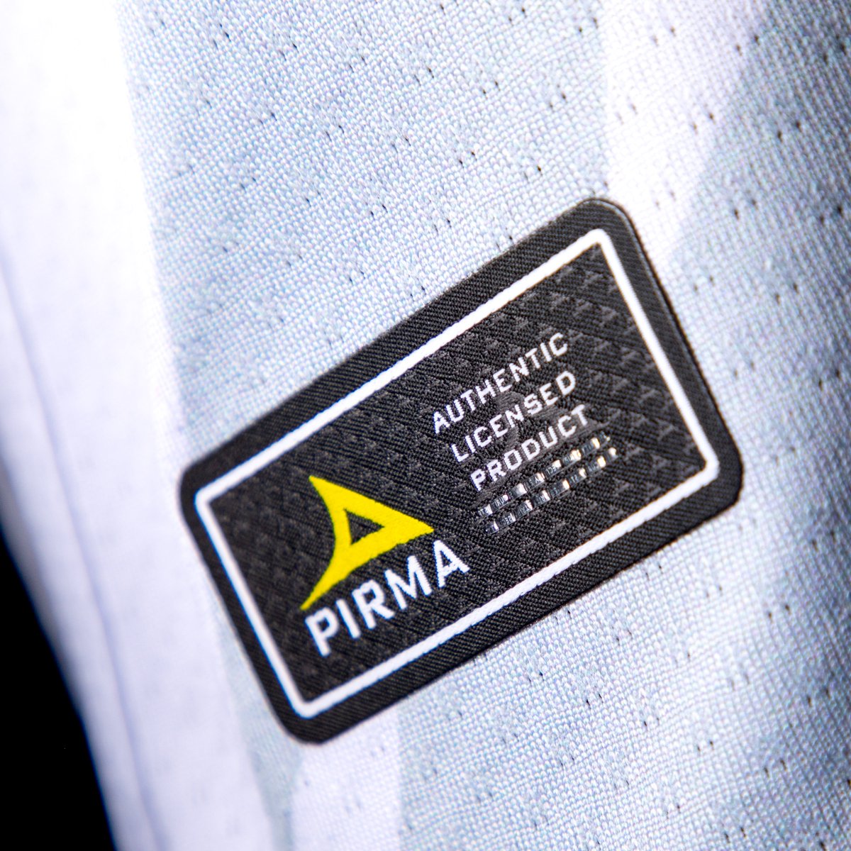 ClubNecaxa's tweet photo. Nuestro jersey @Pirma de visita a detalle... 🔎

#FuerzaRayos #FuerzaCentellas #Pirma #PirmaSquad https://t.co/zM1q8VzM9P