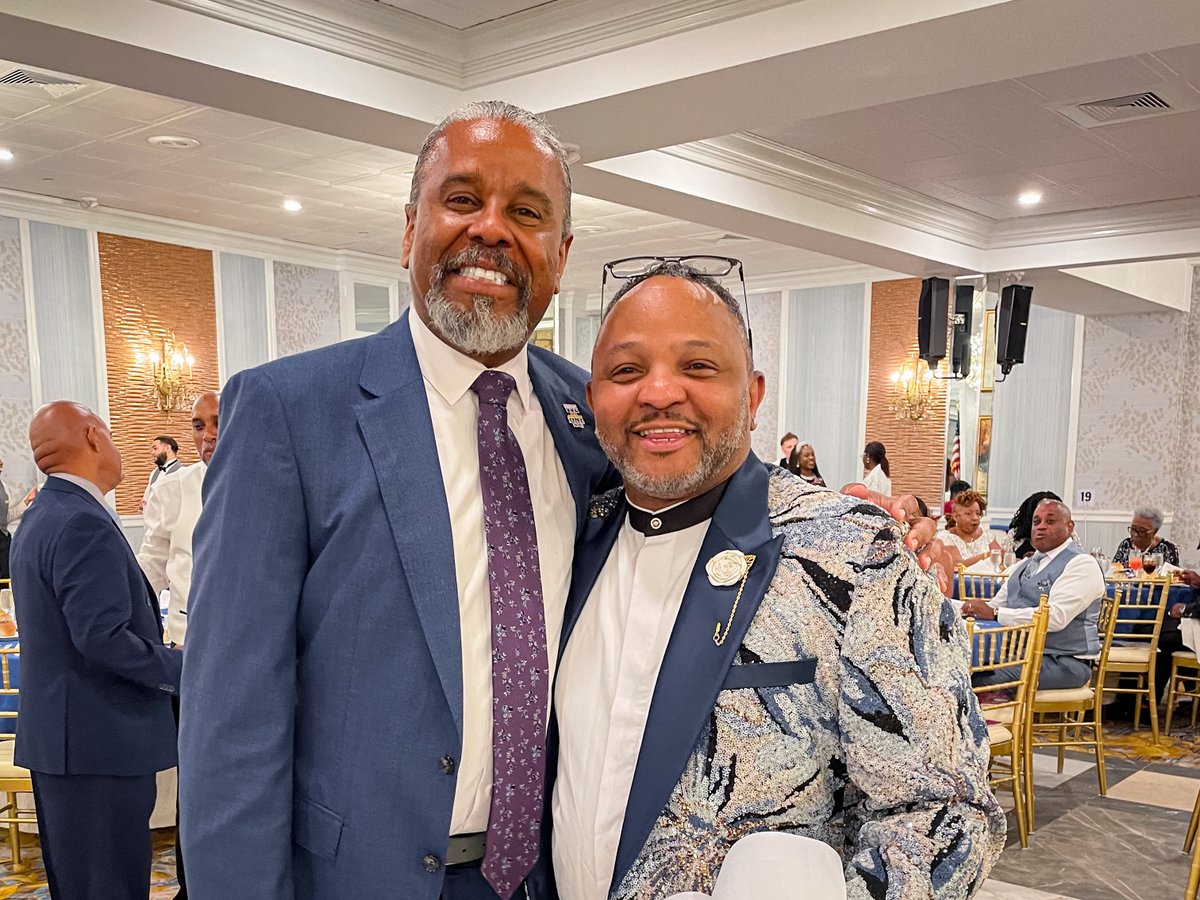nysut's tweet photo. Recently, @NYSUTStreasurer was honored at the NAACP New York Branch annual Freedom Fund Gala.
 
In addition to moments of solidarity and honoring the grassroot efforts of leaders like our secretary-treasurer, the gala also awards scholarships. Congratulations, Philippe 🎉 https://t.co/KeFZUjNtey