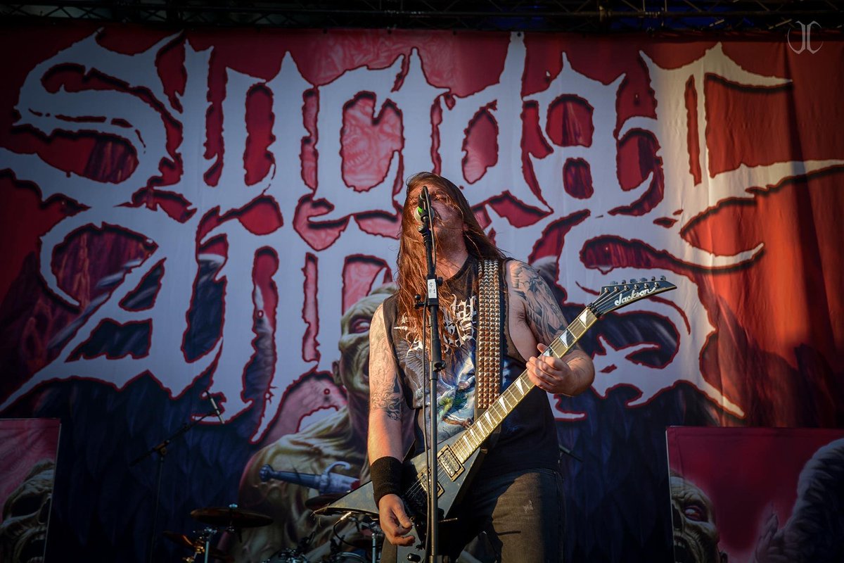 Help us celebrate the special day of our very own Nick by sending him your heartfelt birthday greetings in the comments section. 🎉