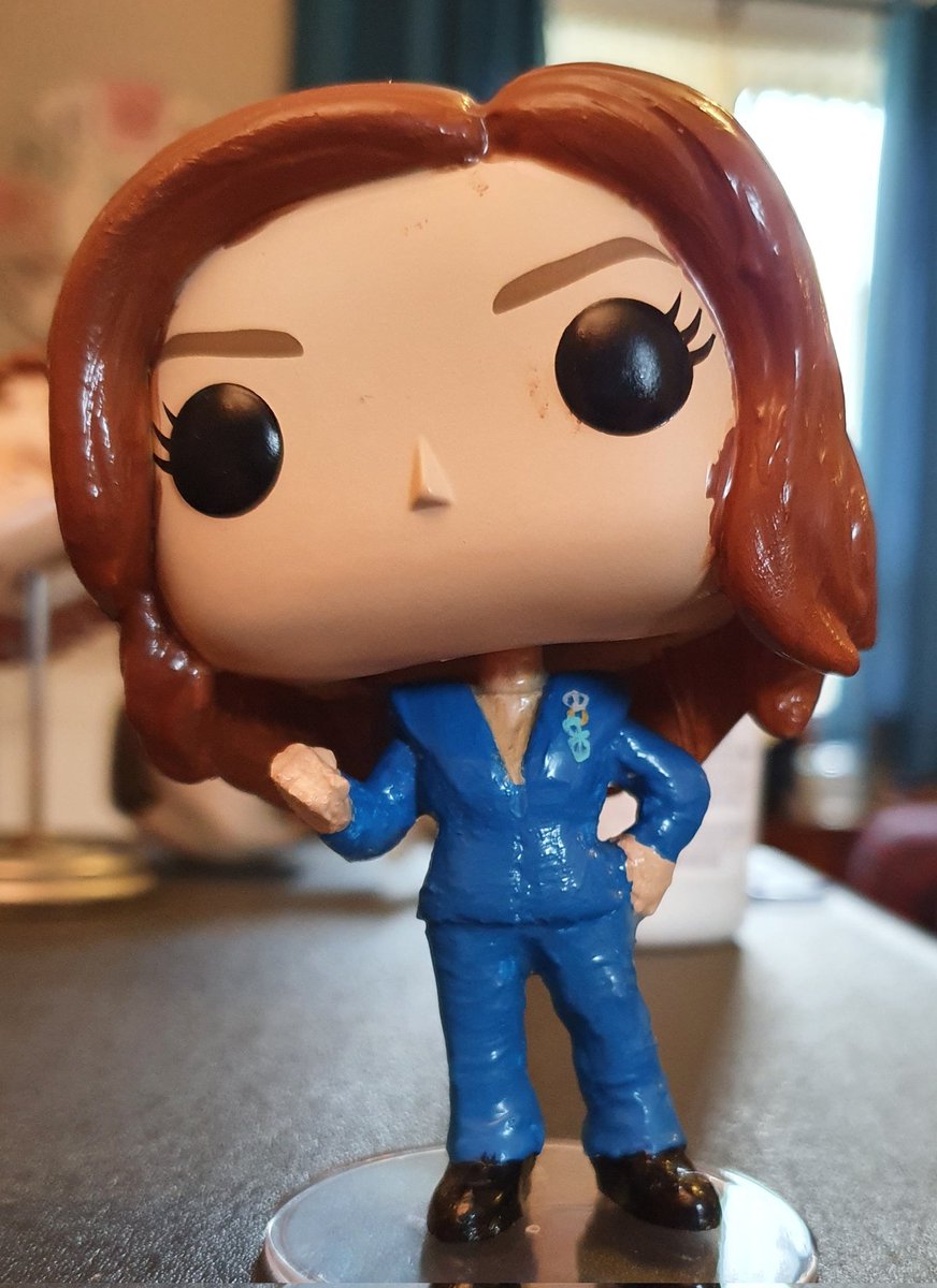 Julie74656's tweet photo. @rorythenerd @brothershageman @OriginalFunko I made my own as I couldn't rely on Funko doing it.... I have her in most situations... #QueenArachnia #YearOfHell #Workforce #Luau love me some #Janeway and yes, I have the #Chakotay to match them all π₯°π₯°π₯° https://t.co/rtfwde0Y3O