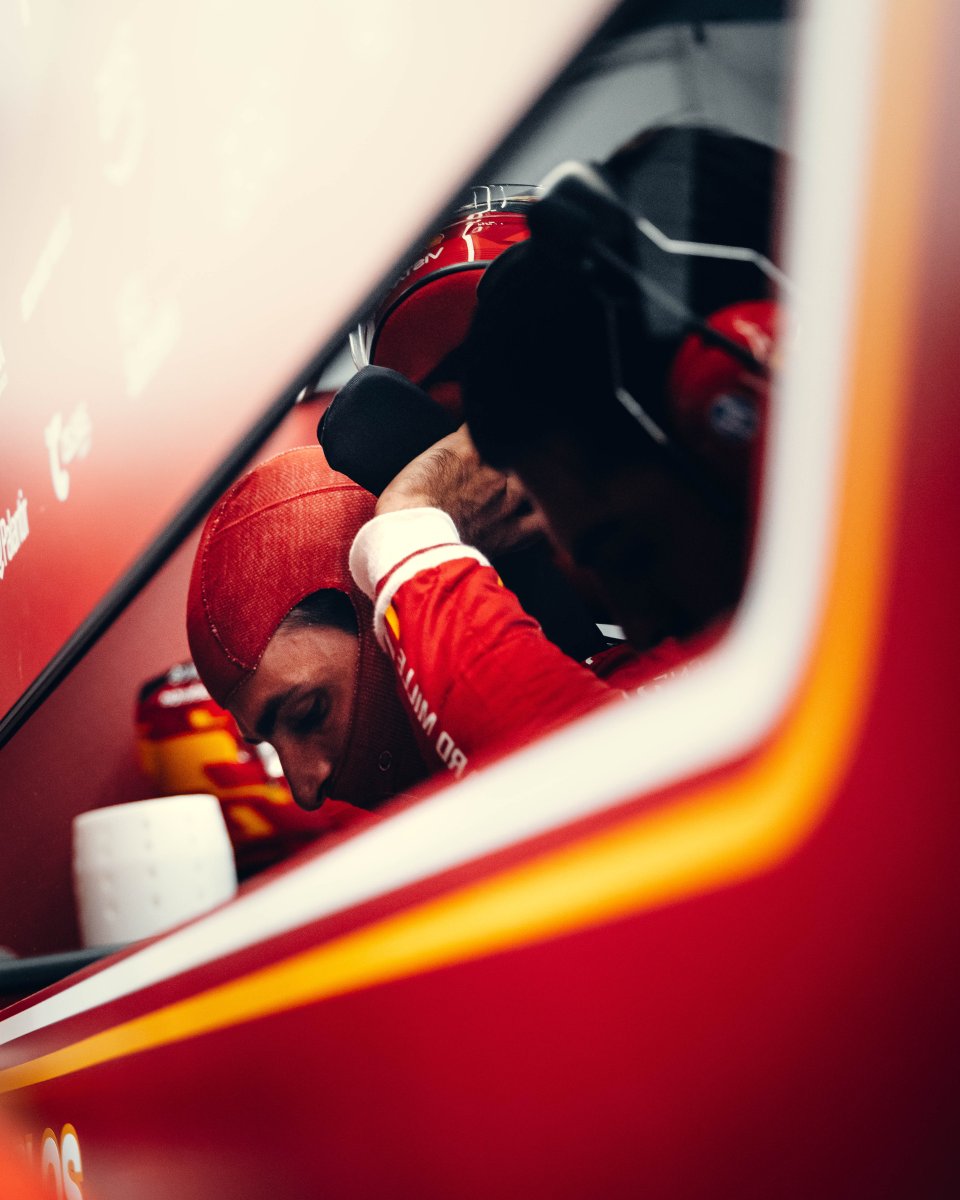 ScuderiaFerrari's tweet photo. Small details 🤏

#AustrianGP 🇦🇹 #F1 https://t.co/9QJpQJukHi