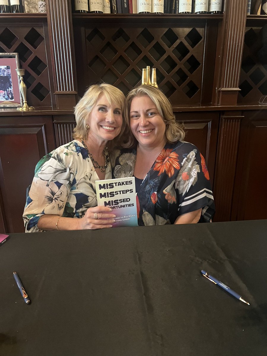 Tracey Severns tweet media