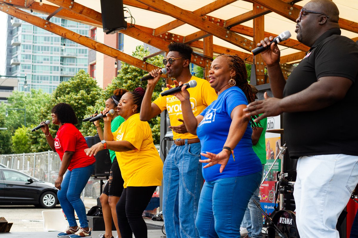 BraataProd's tweet photo. 🍽️ Bring your Appetite! 🍽️ This Sunday join us for a Caribbean Culinary experience you don’t want to miss– CariBites 2024 🎉 Admission is FREE!

Come for the food, stay for the live music, activities for the kids, and vibrant performances.

Save your spot:
https://t.co/nwCjzP9i3w https://t.co/FSdSVqGwSh
