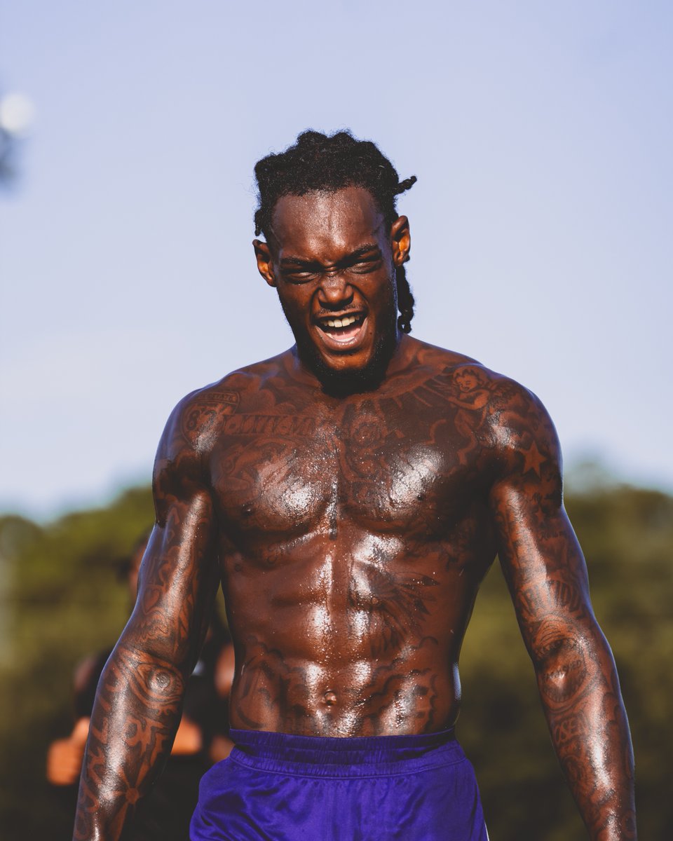 ECUPiratesFB's tweet photo. Putting in the work! 💪 https://t.co/gr0kf2c8QD