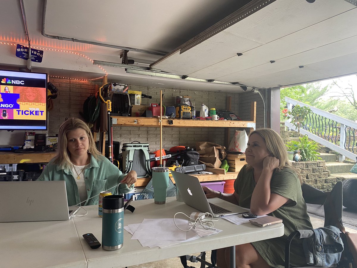 BrettVitz's tweet photo. @Murph_Andy 
Listening to the final show, gathered in the garage. 😞 https://t.co/moSxwx0v1f
