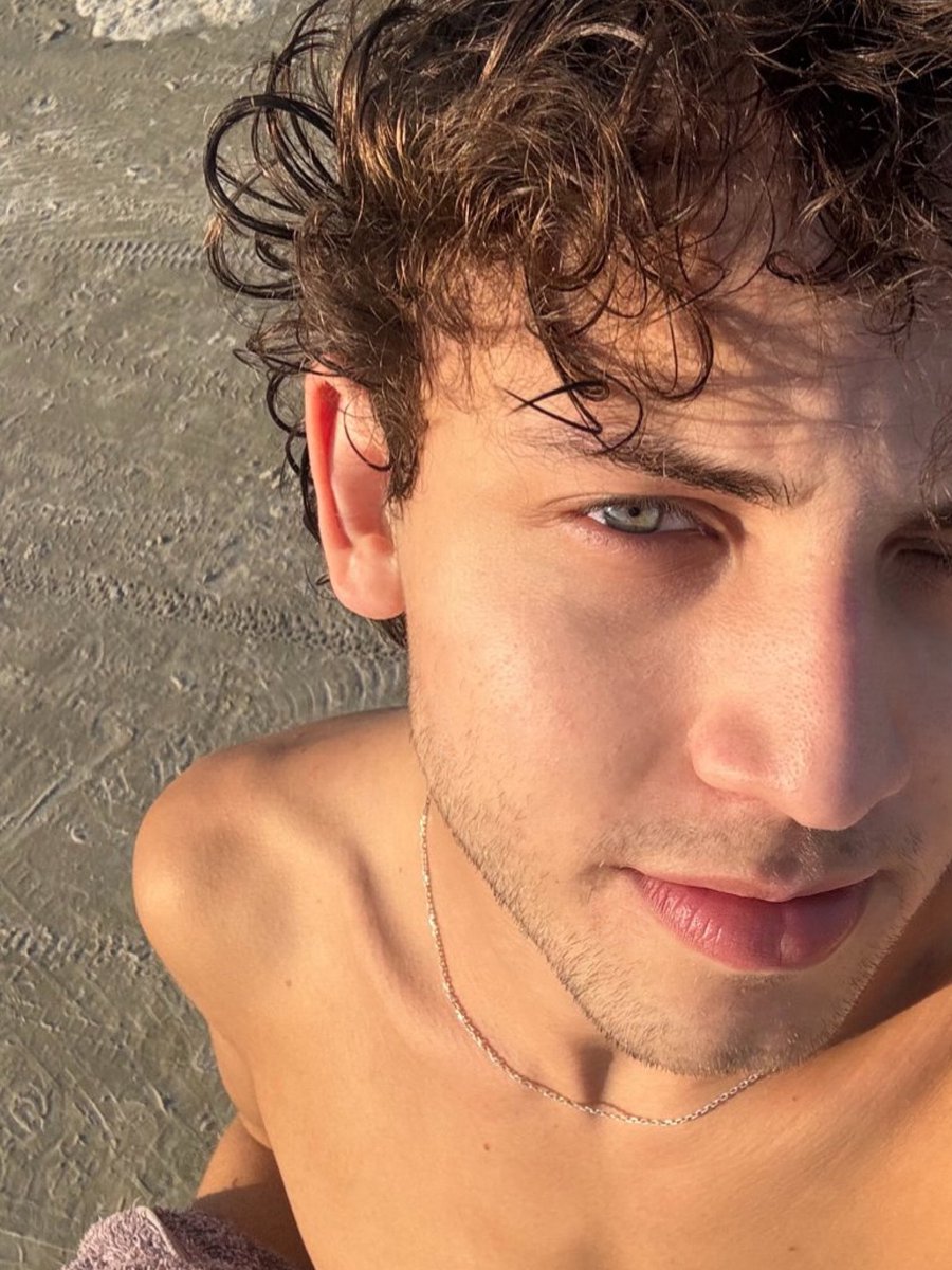 felipe (@feiipe_gomes) on Twitter photo 