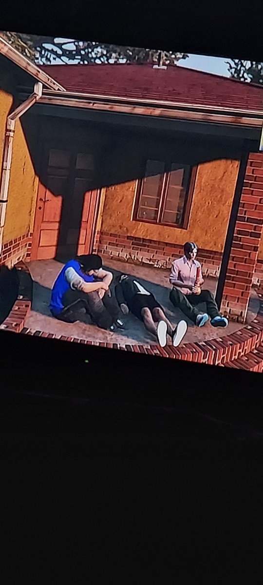 MaevaKate1's tweet photo. Mdrr totalement nous quand le RP sera fini.. https://t.co/cxGIpwHAb3