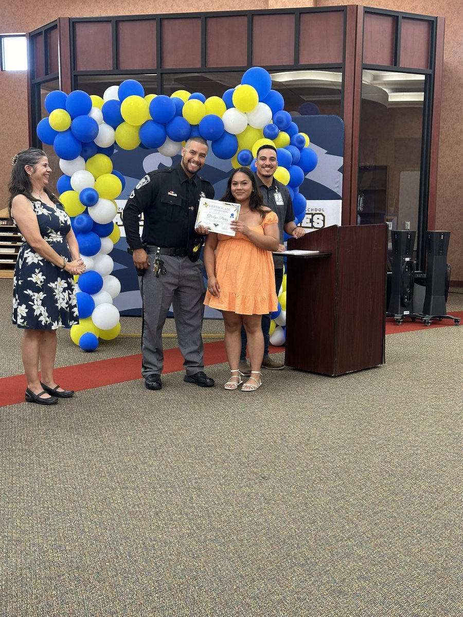 Vanessa35720128's tweet photo. Celebrating the Completion of Eagle Ops 100% Reading Goal. #SEHSTheBest #EagleOps https://t.co/PTLoEj8dIm