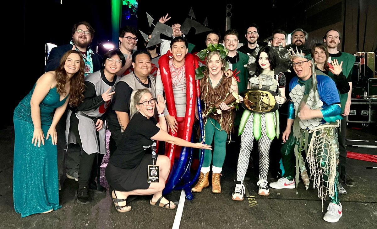 commandcast's tweet image. That’s a wrap on #GameKnightsLive for #MCAmsterdam!

Huge thanks to everyone who showed up and cheered their lungs out! We have so much fun performing for y’all and can’t wait for the next show at Gen Con on August 2nd!

But you can also still find us hanging out at MagicCon…